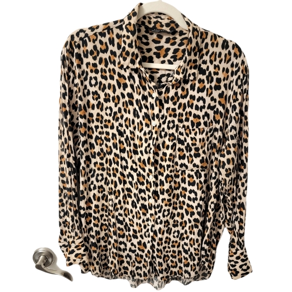 Zara Women Leopard print button down blouse - Picture 1 of 8